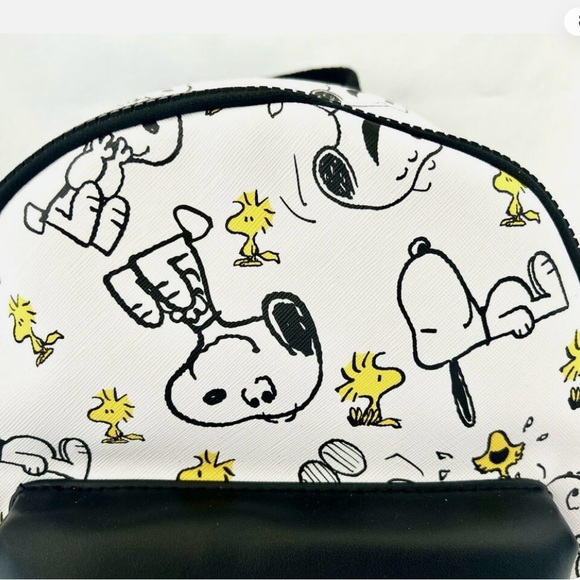Peanuts Mini Backpack - Snoopy & Woodstock by Bioworld - NWT - Picture 8 of 8